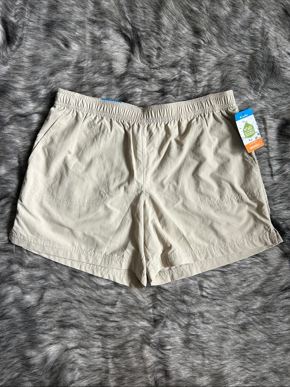 NWT Columbia Sandy River Shorts Tan 5" Inseam Size Medium